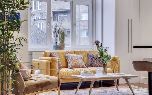 The Lexham Gardens Escape - Central 2BDR with Balcony