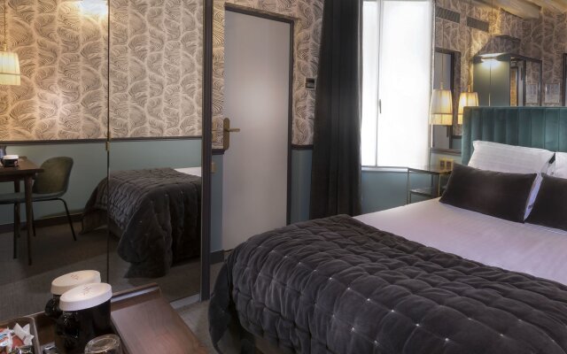 Dauphine Saint Germain Hotel