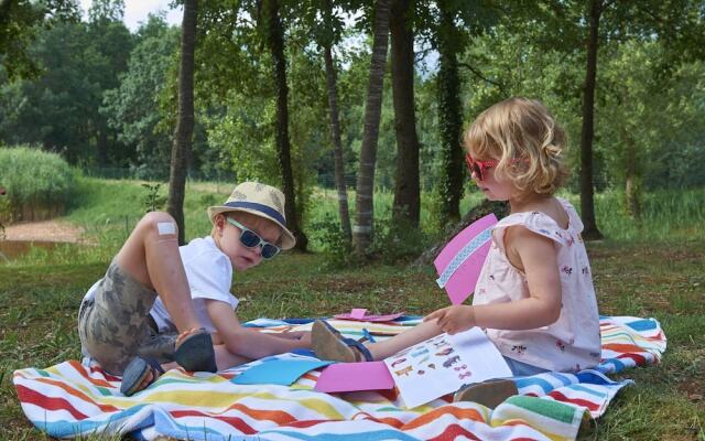 Nice Bungalow With Dishwasher on a Green Domain