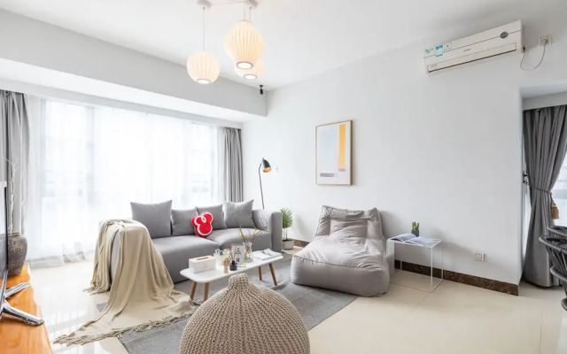 Locals Boutique Apartment Huafa Plaza 6