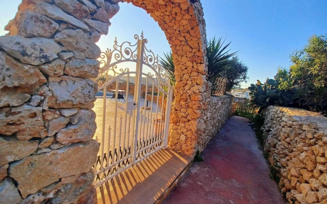 Country Views Villa Victoria