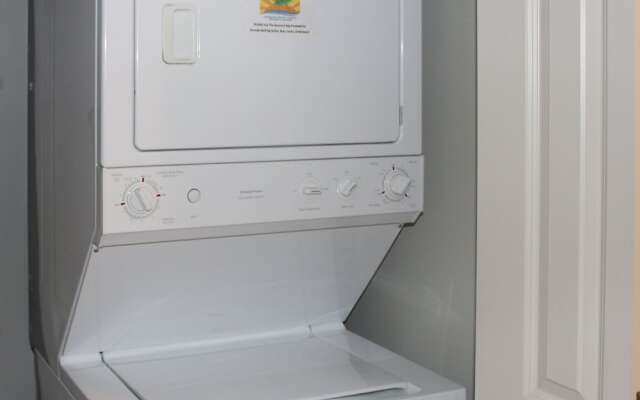 Whar305x 2 Bedroom Condo