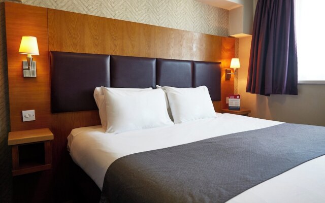 De Trafford Hotel By Greene King Inns