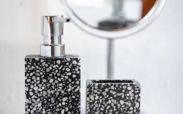 MILIMA Big 5 Safari Lodge