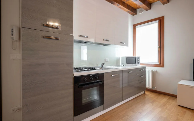 Design Palace Apartments