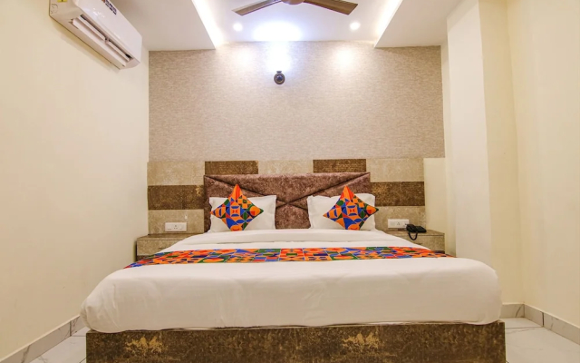 Fabhotel Meridian Inn