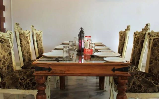 Oyo Rooms Saheliyon Ki Bari