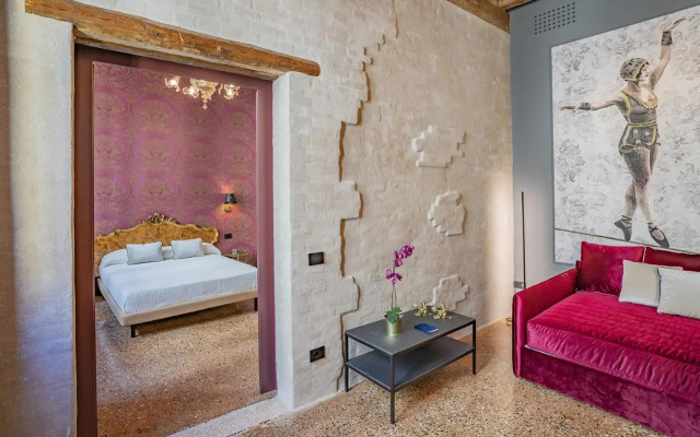 Corte Rubbi 7 Deluxe Apartment