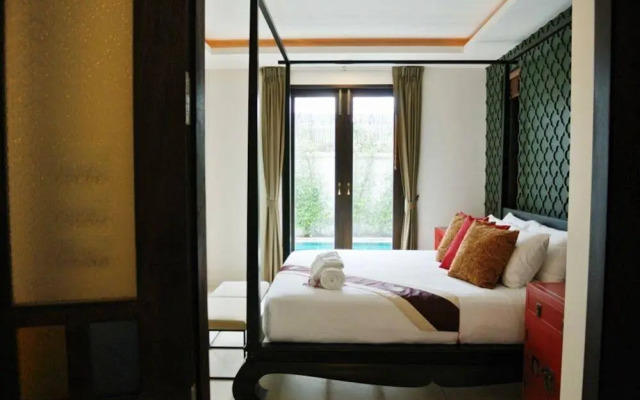 Phuket Ratchamaka Pool Villa