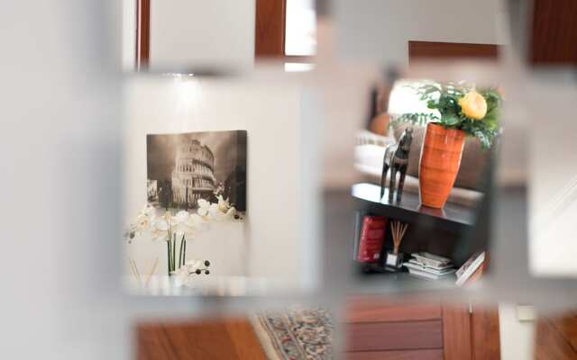 Villa Loreina Palace