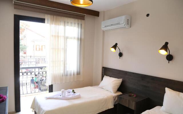 Derin Luxury Hotel