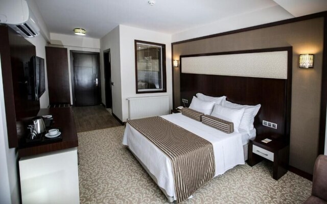 Lavin Otel