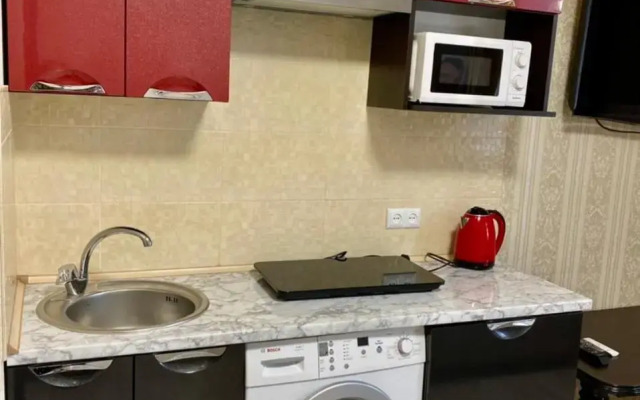 Apartment studio-біля вокзалу-недалеко від центру- наразі є світло