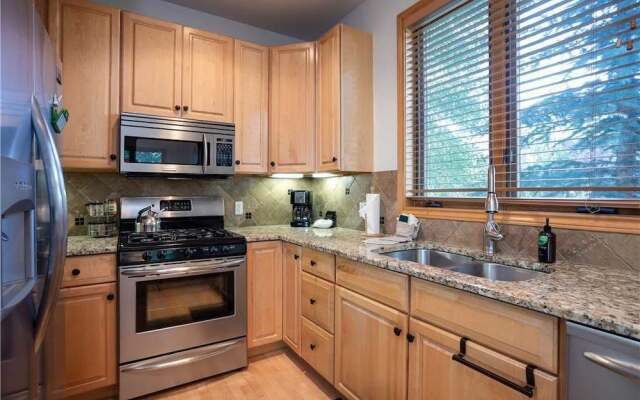 Evergreen Townhome #1