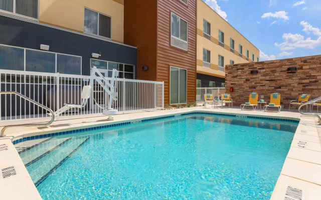 Fairfield Inn & Suites Cotulla