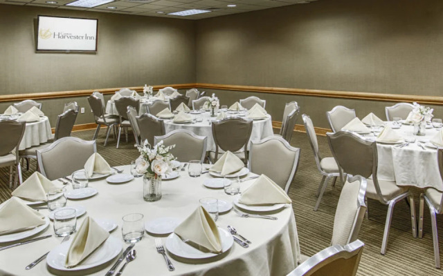 Canton Harvester Inn