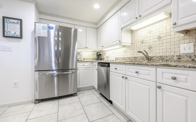 Westwinds 4779 - Flr9 - 2BR 2BA -