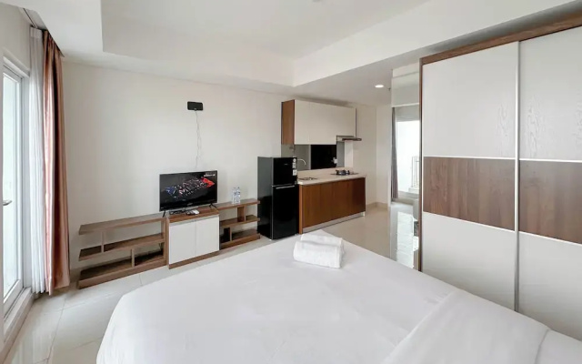 Tidy and Strategic Location Studio Grand Sungkono Lagoon Apartment