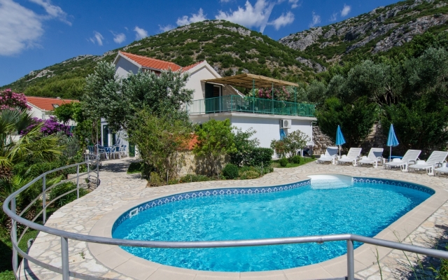 Holiday house Anita - with pool : Viganj, Peljesac peninsula