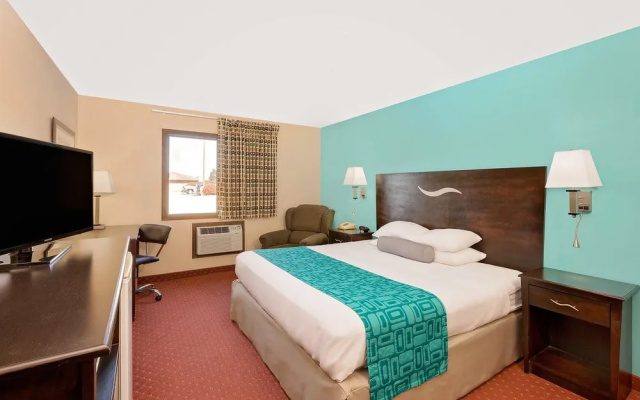 Howard Johnson By Wyndham Waterloo/Cedar Falls