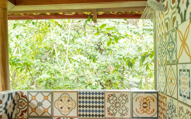 Casa Cayuco Eco-Adventure Lodge