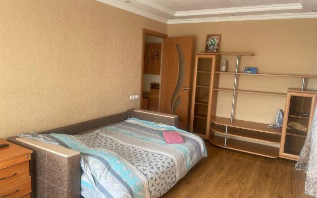 Апартаменты на набережной Нефтяников