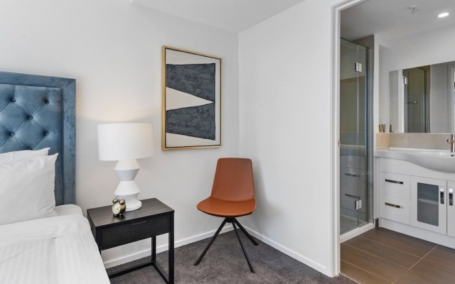Gorgeous 3-bed in Melbourne's East End – Guest Rooms – Melbourne