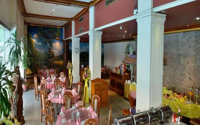 Golden Butterfly Hotel