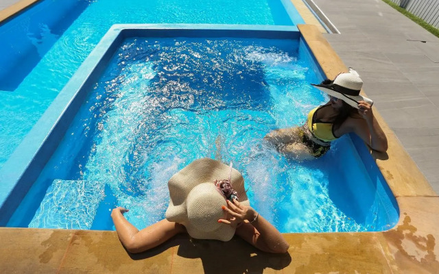 Crystal Suites Suvarnabhumi Airport