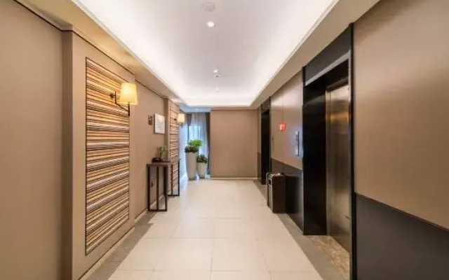 Homeinn Plus (Wuhan Hanzheng Street)