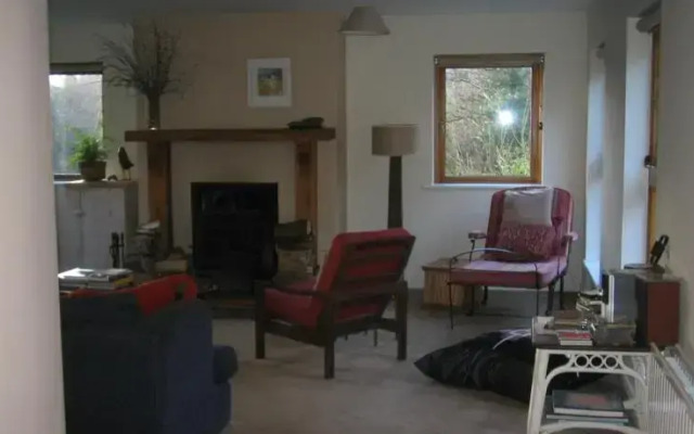 Nire Valley River Cottage