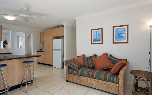 Beach House, 5 Gretel Close