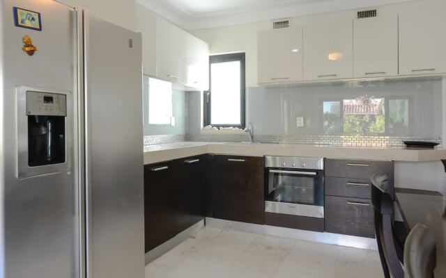 Lotus-5 by Playa District