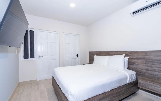 2br2 5BA Townhome - Fullyequipped - Pool - Parking