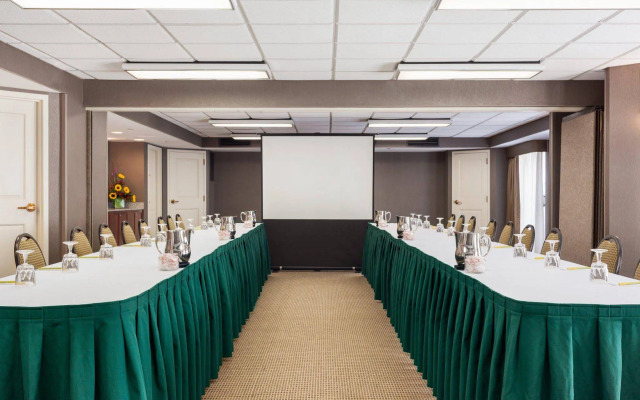 Hilton Garden Inn Lancaster