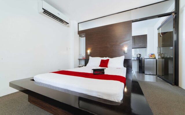 Reddoorz Premium @ Guadalupe Village