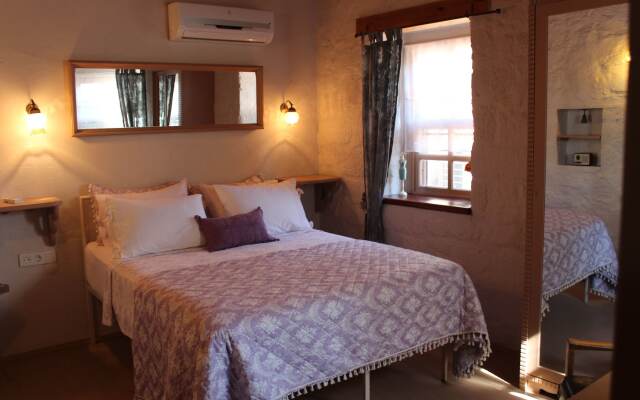 Lilyum Alaçatı Butik Otel