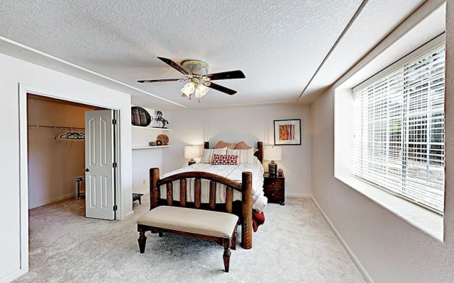 11750 Atascadero - 5 Br Home