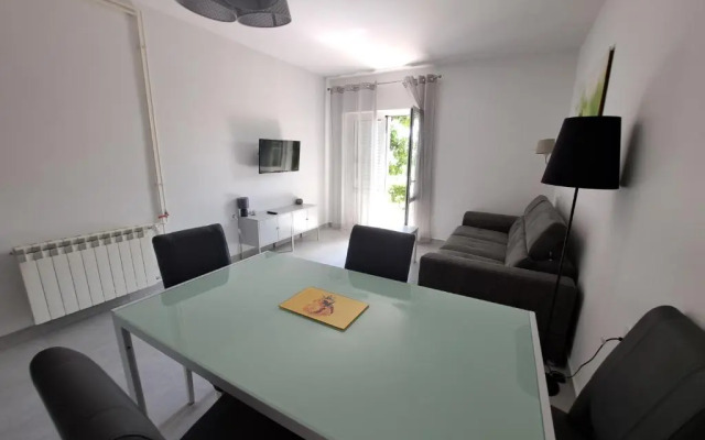 Apartments Žgogo