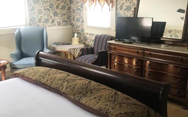 Albemarle Inn
