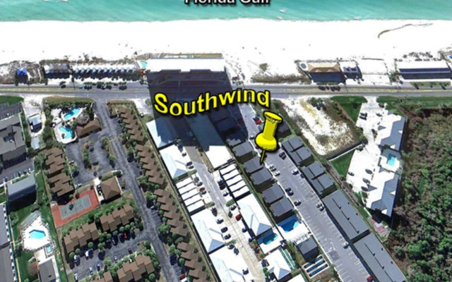 Southwind C7 213350 by RedAwning