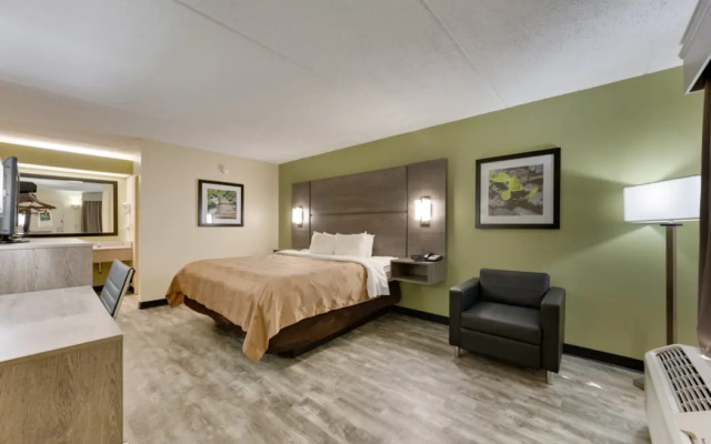 Quality Inn Airport - Southeast