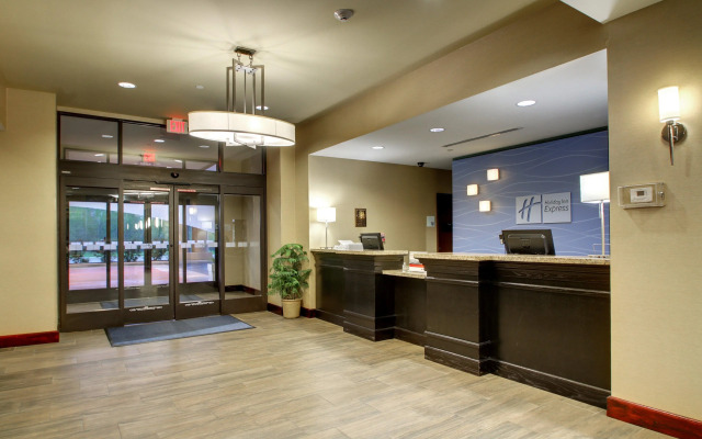 Holiday Inn Express Hotel & Suites Natchez South by IHG