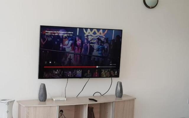 Stay.Plus Almasi Beachfront Apartments