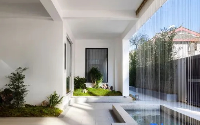 Yueshi · Yunyue Holiday Villa Designer Luxury Resort Hotel (Sunshine on Golden Mountain View Store) – Outside – Lijiang