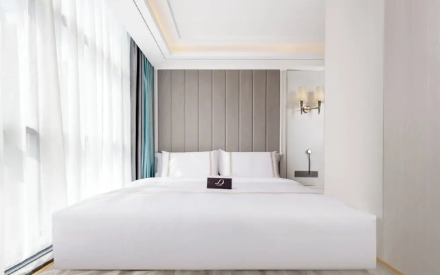 Pazhou XANA Deluxe International  Pazhou Convention and Exhibition Center Nanzhou Subway Metro Branch - Free Shuttle Bus to Canton Fair Complex During Canton Fair Period