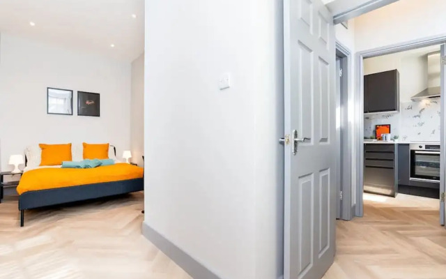 1 Bedroom Apartment-free Parking