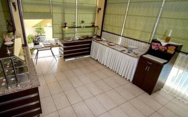 Guler Hotel	
