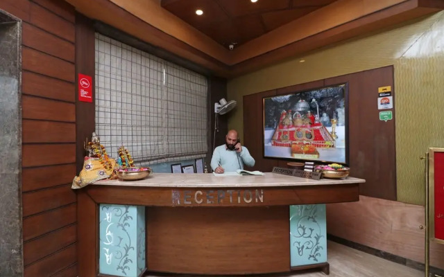 Oyo 5102 Anurag Hotel