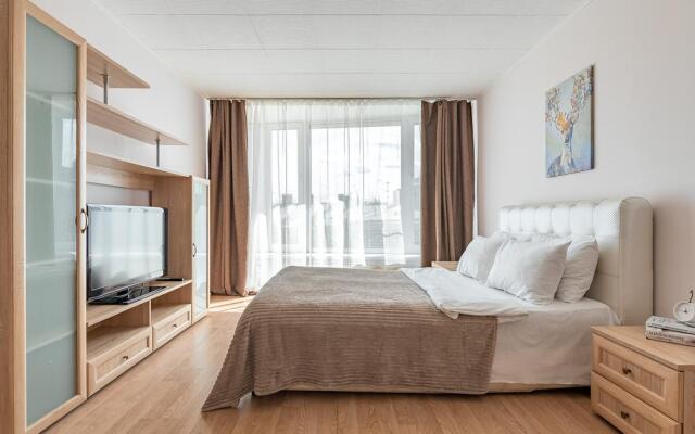 Welcome Home on Ligovsky Ave 105
